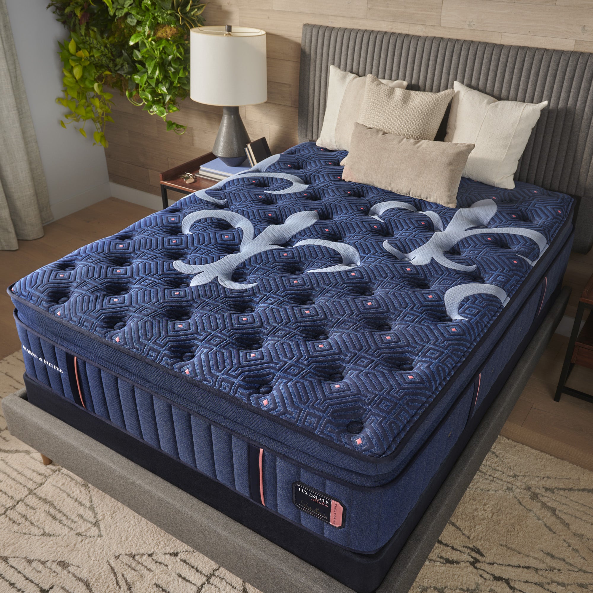 Stearns & Foster Lux Estate Euro Pillow Top